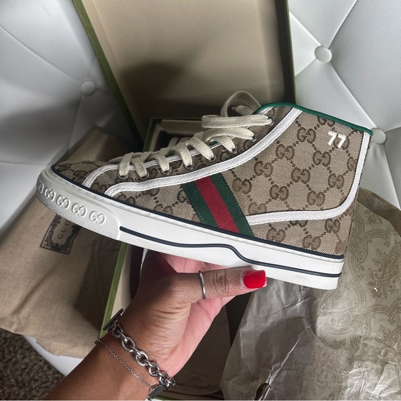 Gucci Sneakers - Picture 1 of 9